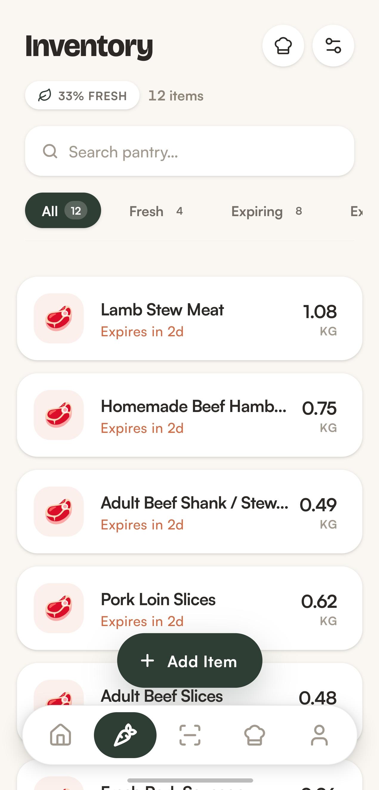The Fridgie pantry screen listing items with the days left before each expires.